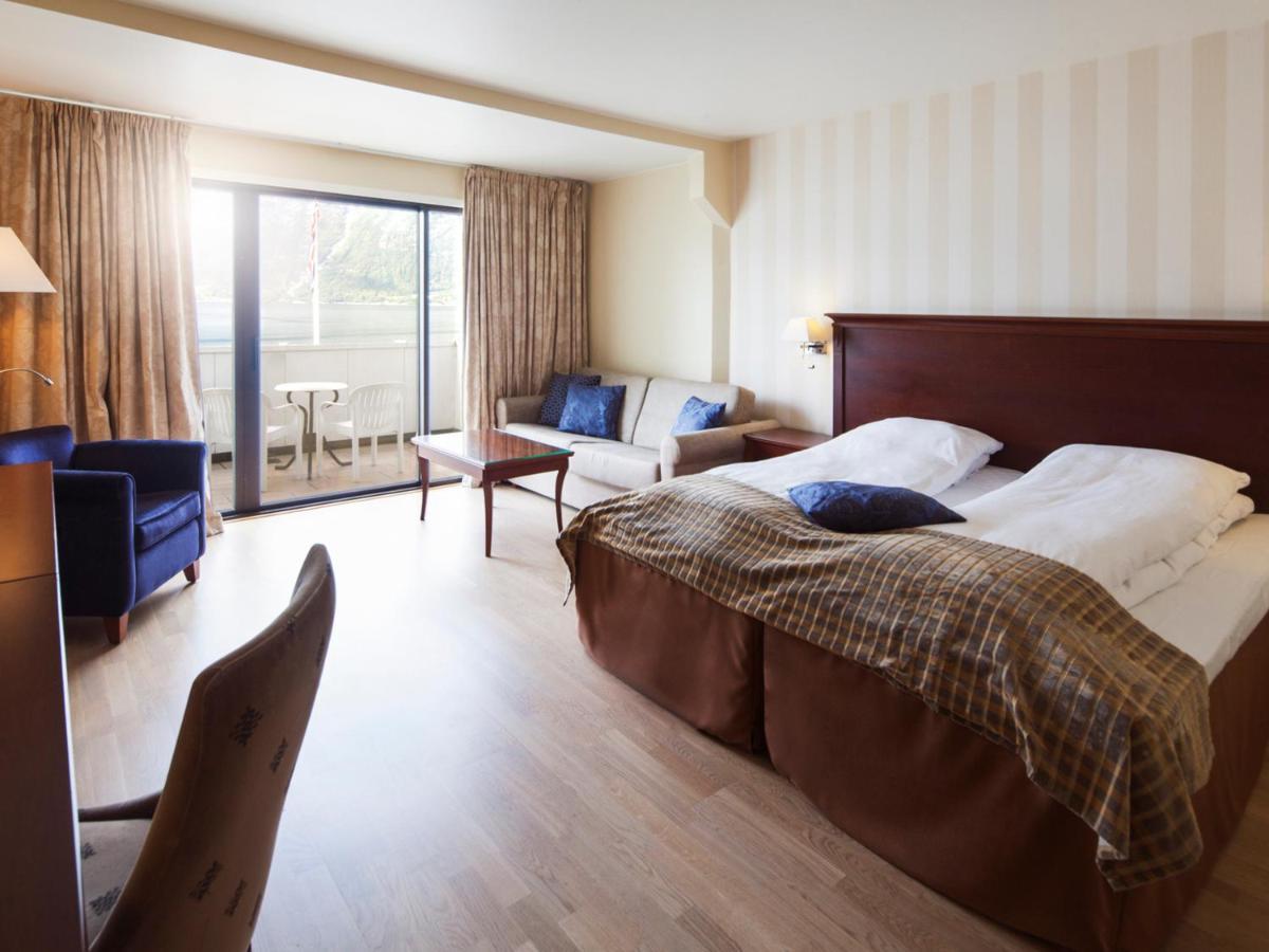 Hotel Ullensvang ลอฟทุส ภายนอก รูปภาพ