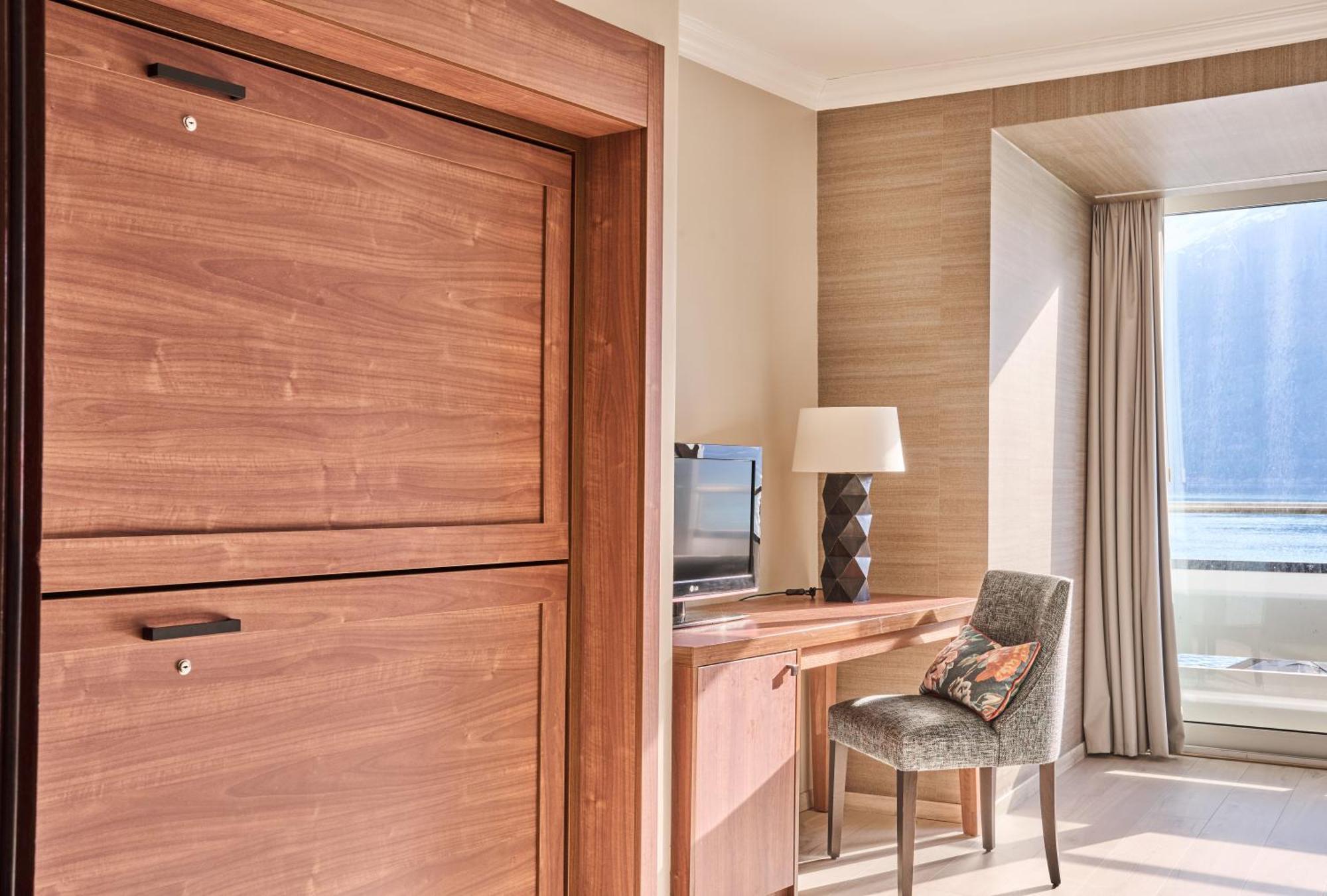 Hotel Ullensvang ลอฟทุส ภายนอก รูปภาพ