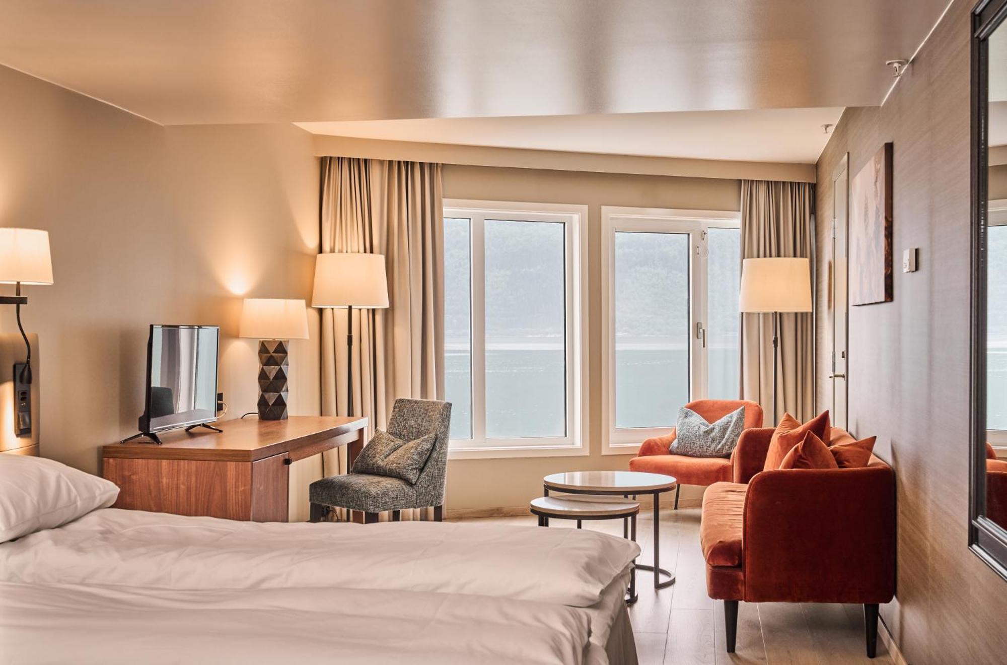 Hotel Ullensvang ลอฟทุส ภายนอก รูปภาพ